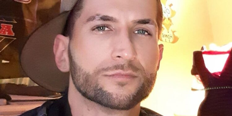 Christopher Wright, 43