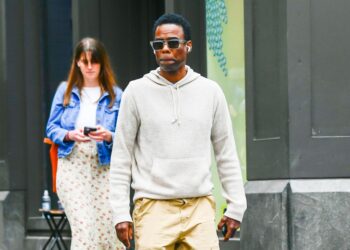 Chris Rock on the street.