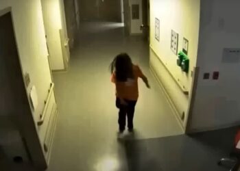 Trevizo running down the hallway.