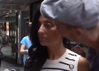 man kisses nyc councilwoman