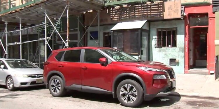 The scene where cops say a man was fatally stabbed in the neck during a fight with an ex-con in Chinatown.