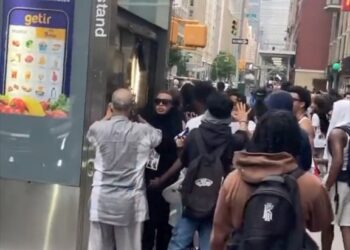 Mob of teens descending upon Ali's newsstand