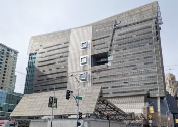 The Nancy Pelosi Federal Building in San Francisco was ordered to clear out "for the foreseeable future" as crime in the San Francisco area worsens.