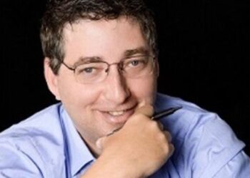 Lee Goldberg is the author of the award winning book series "Monk," which was turned into a TV show that he also screen-wrote for.