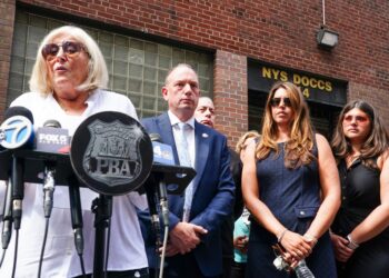 Mary Beth O'Neill, widow of slain NYP Police Officer Thomas Ruotolo and NYC PBA President Patrick Henry speak.