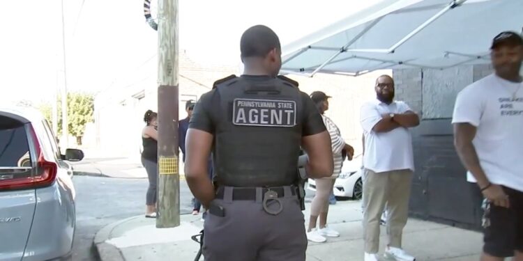 Armed guard outside Philly restaurant