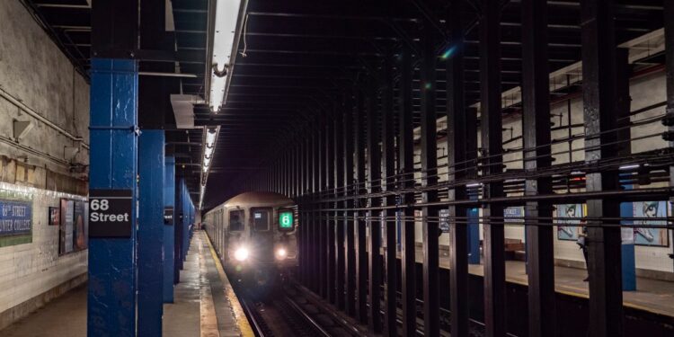 A view from the southbound platform of the IRT Lexington Avenue Line's 68th Street-Hunter College station.
