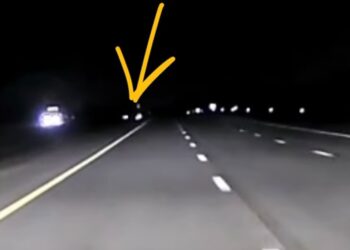 TRUE STORY - drunk driver calls 911 on himself. Thankfully a Lancaster County Sheriff's deputy was able to arrest this driver before anyone was seriously hurt. ð Additional deputies will be on patrol during the Labor Day weekend.