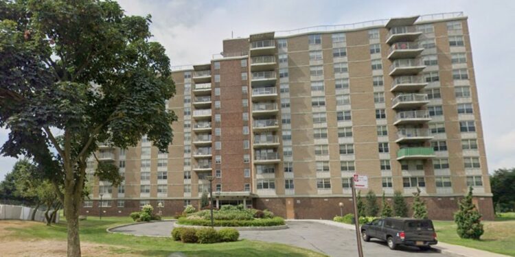 Police responded to a 911 call from an apartment building at 1500 Hornell Loop in East New York Friday night.