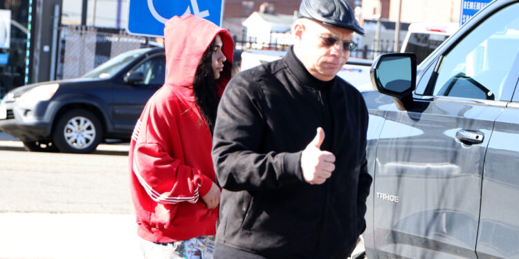 Kimberly and Gianna Gotti charged with assault in wild HS basketball game brawl: prosecutors