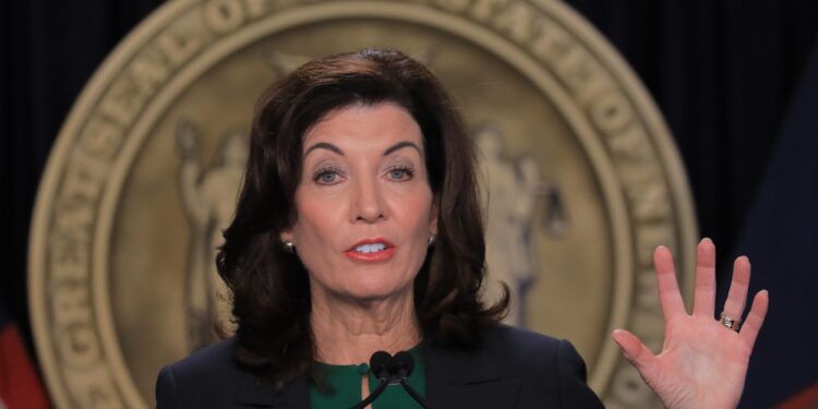 Governor Hochul sends National Guard to patrol MTA, Letters