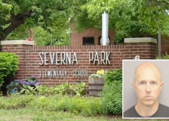 Elementary teacher Matthew Schlegel charged with groping 8 girls