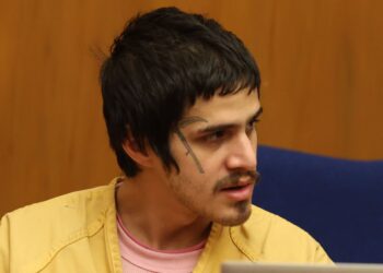 Christopher Dizefalo at the hearing leading up to the arraignment hearing for the unlawful abduction of 16-year old Mint Butterfield