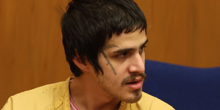 Christopher Dizefalo at the hearing leading up to the arraignment hearing for the unlawful abduction of 16-year old Mint Butterfield