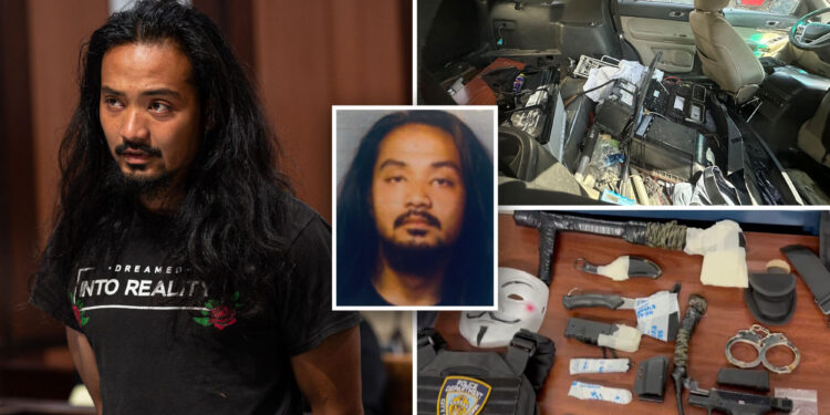 Suspected jihadist caught with weapons outside LaGuardia indicted