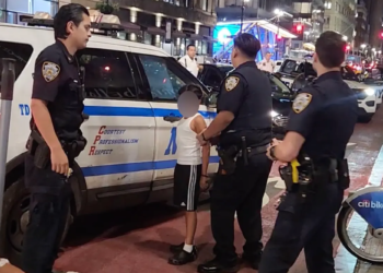 11-year-old migrant boy arrested as ‘aggressor’ in NYC phone robbery: sources (Video)