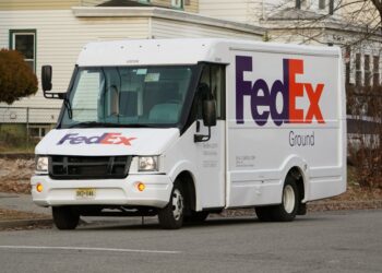 FedEx truck