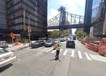 An Uber passenger punched, choked and slashed his driver on the Upper East Side over the weekend.