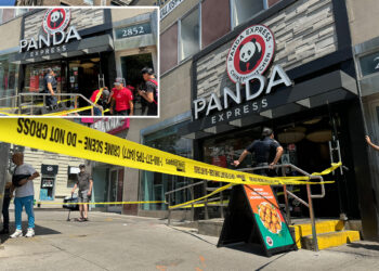 Two teens stabbed inside NYC fast-food restaurant