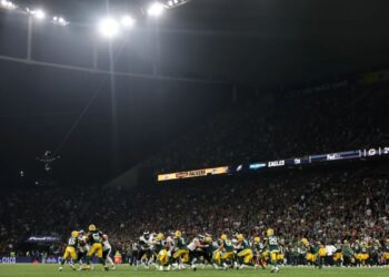 Philadelphia man made bomb, mass shooting threats in fantasy football feud