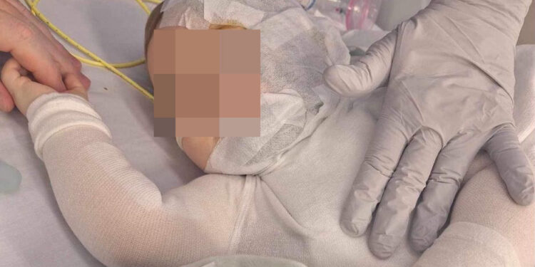 Queensland Police are working to identify an unknown man who was seen running from the Brisbane park after the attack