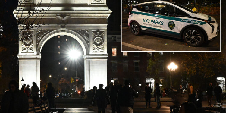 Bicyclist stabs pedestrian, pedals away after argument on NYC crosswalk outside Washington Square Park: sources