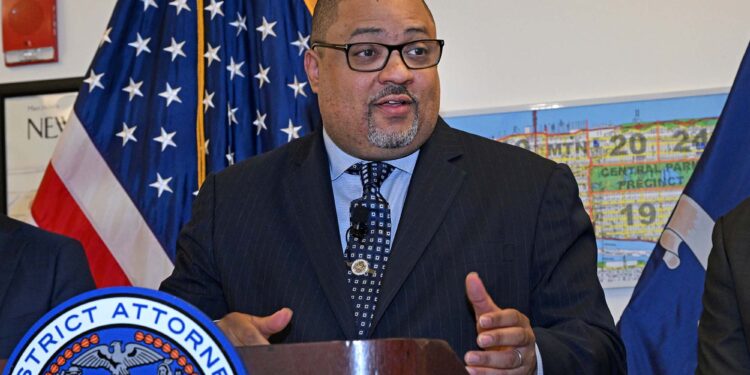 Manhattan's 'vanished voters' could oust DA Bragg in 2025