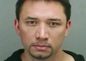 An opioid overdose killed a Hawaii crime boss who died in federal detention this month, Honolulu’s medical examiner said Tuesday.