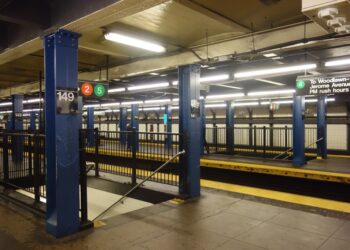 View of the Uptown platform of the 149th Street Grand Concourse IRT Jerome Avenue station, under Grand Concourse and East 149th Street in Mott Haven Concourse, Bronx.