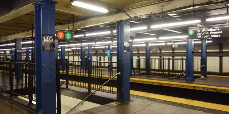View of the Uptown platform of the 149th Street Grand Concourse IRT Jerome Avenue station, under Grand Concourse and East 149th Street in Mott Haven Concourse, Bronx.