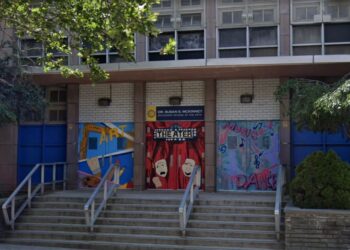 Dr. Susan S. McKinney Secondary School of the Arts
 
Middle school in Brooklyn, New York
Address: 101 Park Ave, Brooklyn, NY 11205