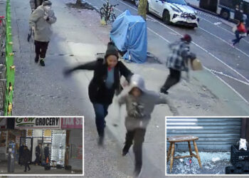 NYC bystanders flee for their lives in deli shooting