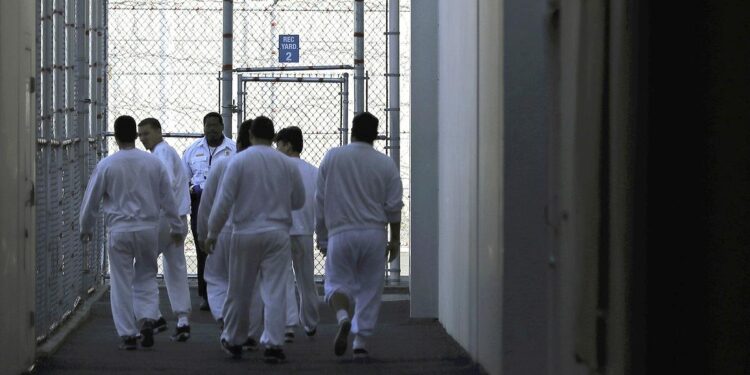 What Will Trump’s Executive Order on Private Prisons Really Do?