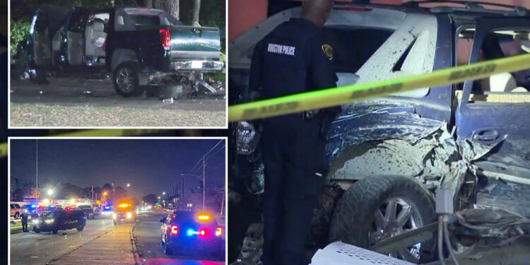 Texas man flees scene after crashing car at 100 mph, leaving his critically injured family behind: police