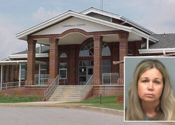 Alabama lunch lady sacked for having sex with student at her home: report