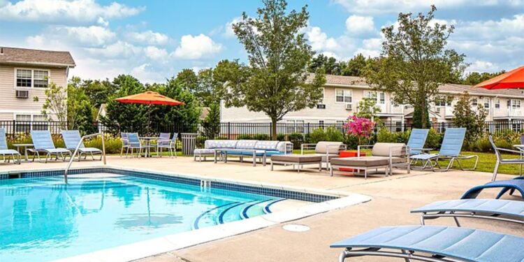 211 Hawthorne Ave., Central Islip, NY 11722