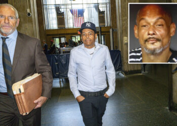 CVS worker Scotty Enoe takes the stand at manslaughter trial for fatally stabbing unhinged homeless man