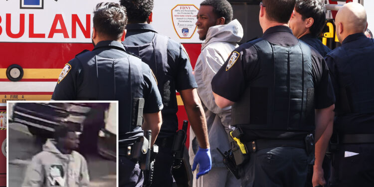 Alleged Queens carjacker suffers apparent health episode at NYPD precinct: photos