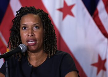 Muriel Bowser is squeezed between her duty to DC and what Democrats demand