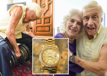 'Gave her arm a three-quarter twist'