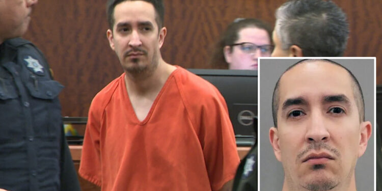 Texas special ed teacher, ex-clown drops dead in court moments before sentencing for wife's murder