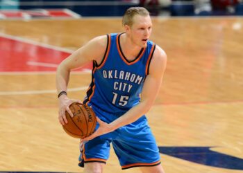 Kyle Singler #15 of the Oklahoma City Thunder handles the ball against the Washington Wizards at Verizon Center on February 13, 2017 in Washington, DC.