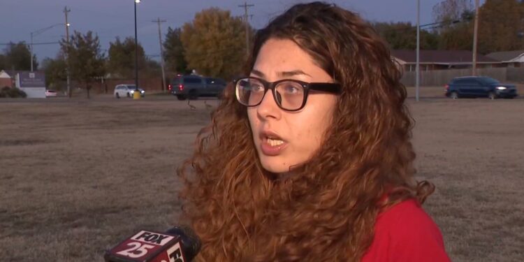 Stephanie Dilyard was fired for shooting a deranged customer who attacked her while working alone overnight at 7-Eleven.